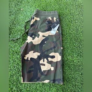 Men summer short with camo pattern